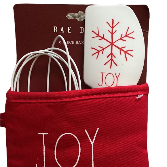 NEW Rae Dunn Holiday kitchen mitt/spatula/whisk 3 pc set “Joy to the world” - Picture 3 of 5